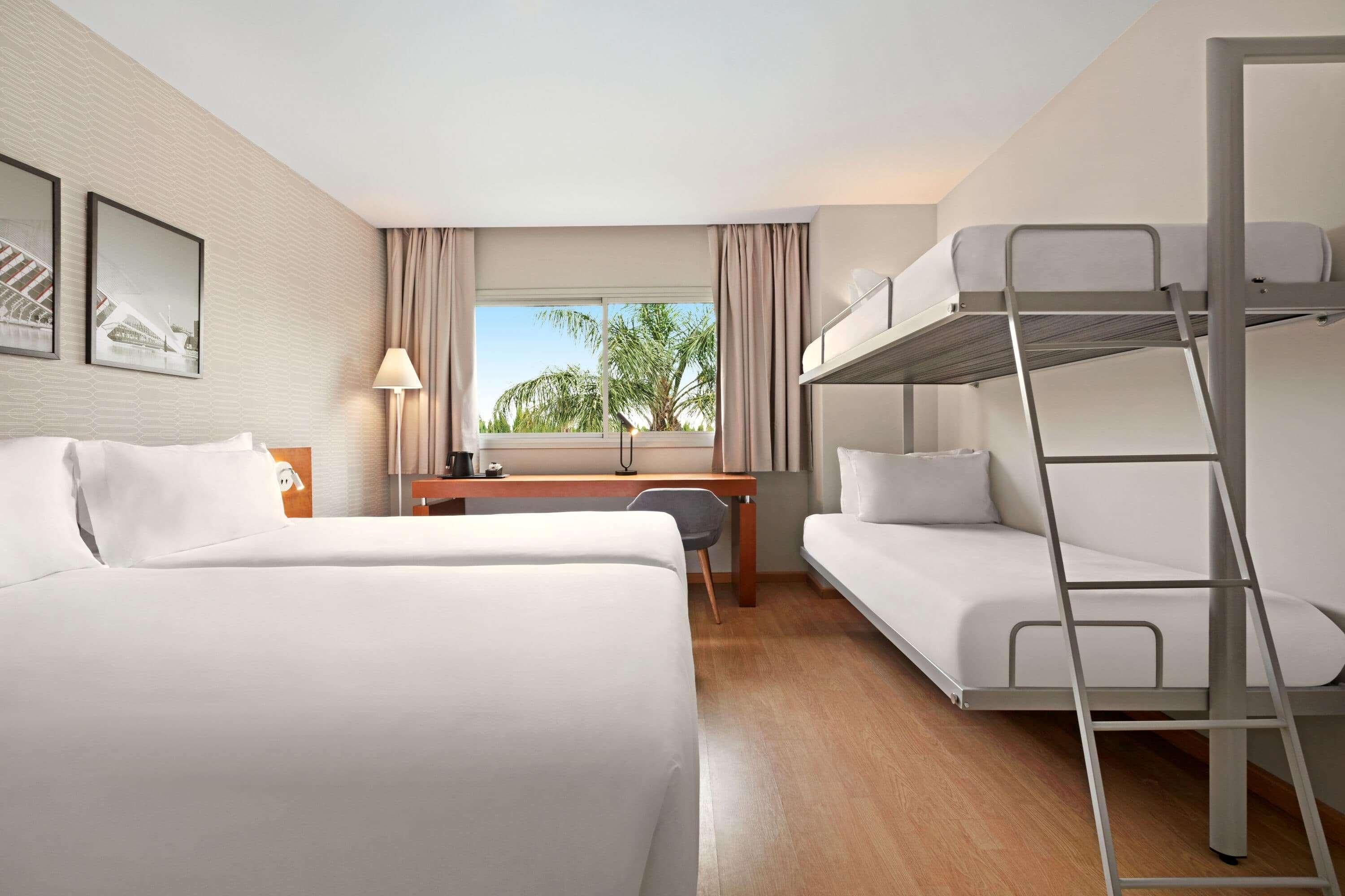 Hotel Ramada By Wyndham Valencia Almussafes Exteriér fotografie
