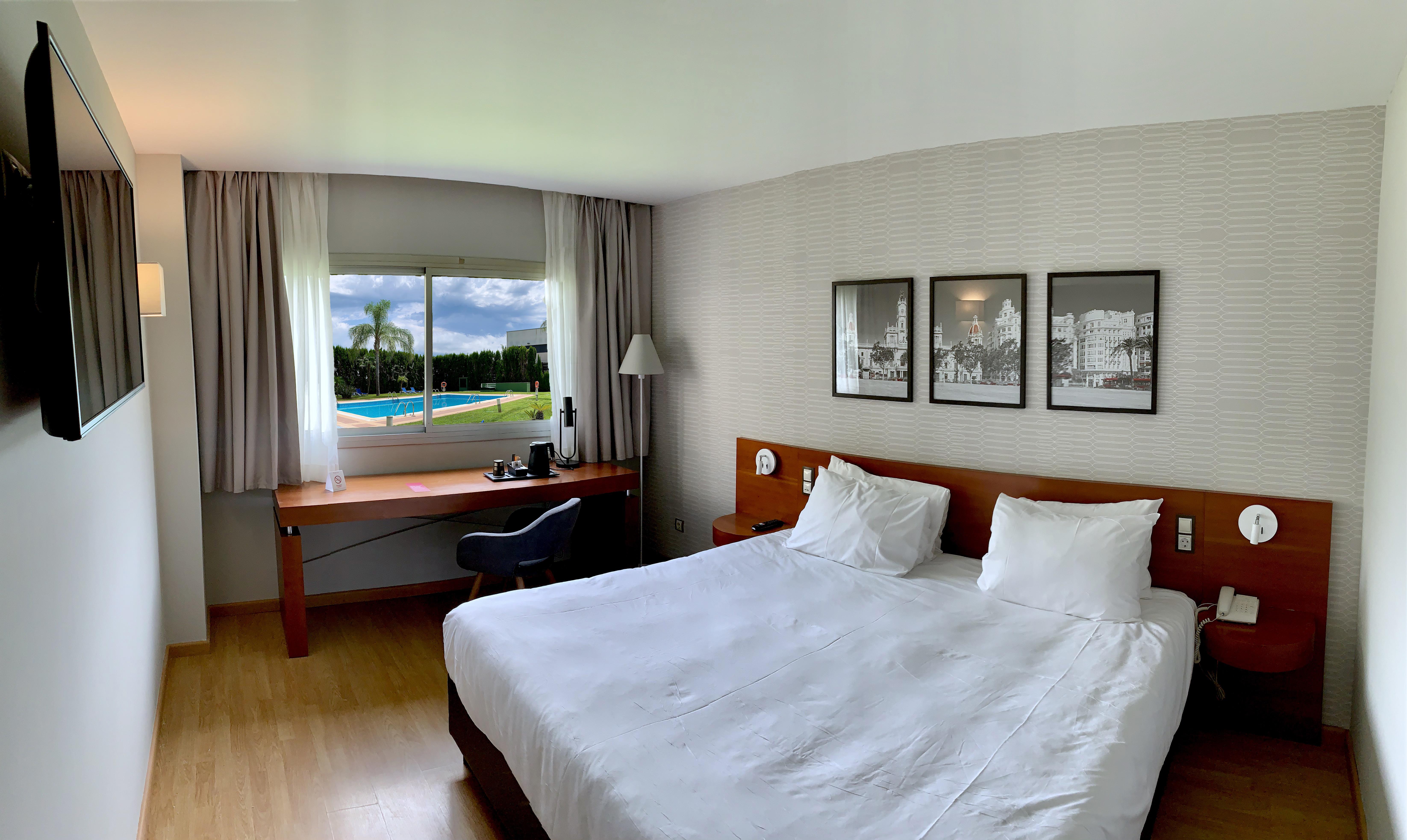 Hotel Ramada By Wyndham Valencia Almussafes Exteriér fotografie