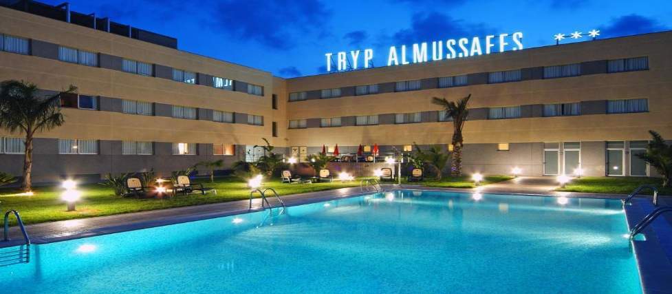 Hotel Ramada By Wyndham Valencia Almussafes Exteriér fotografie
